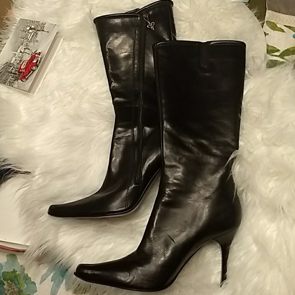 Women's Couture Donald Pliner leather boots